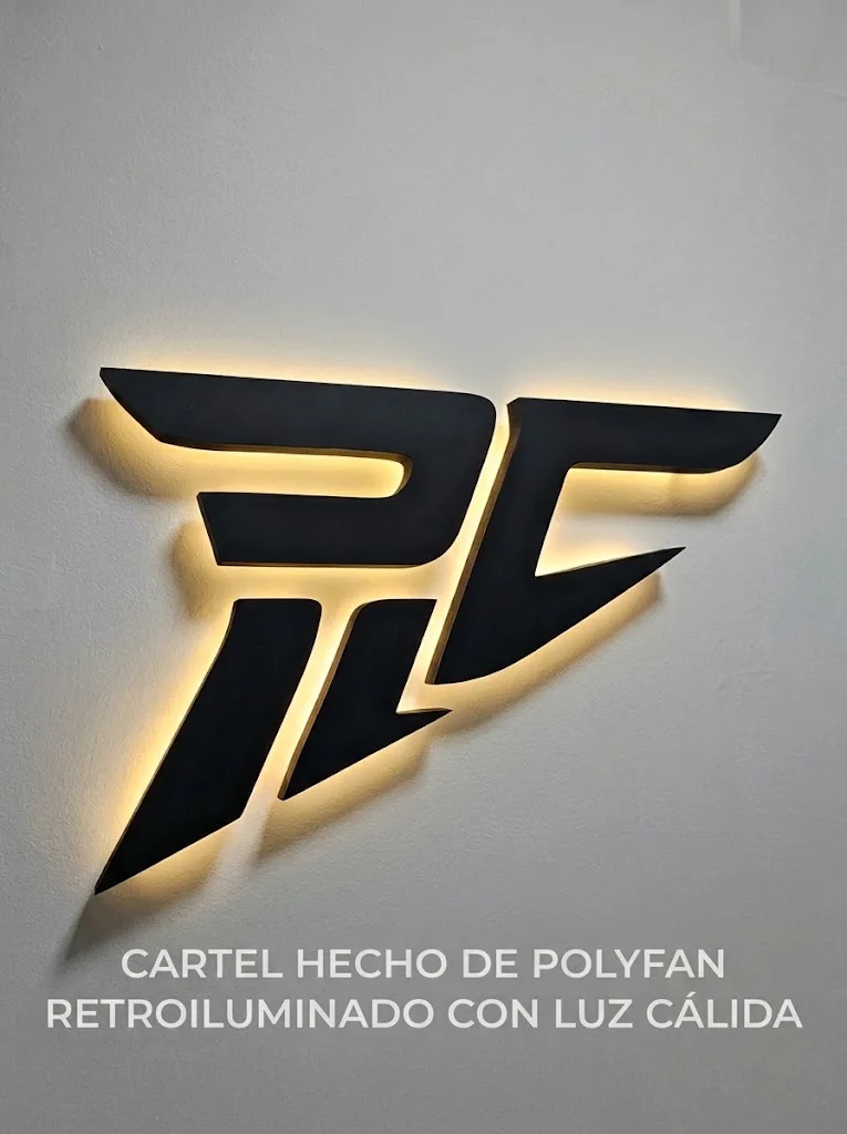 Cartel de polifan retroiluminado con luz cálida